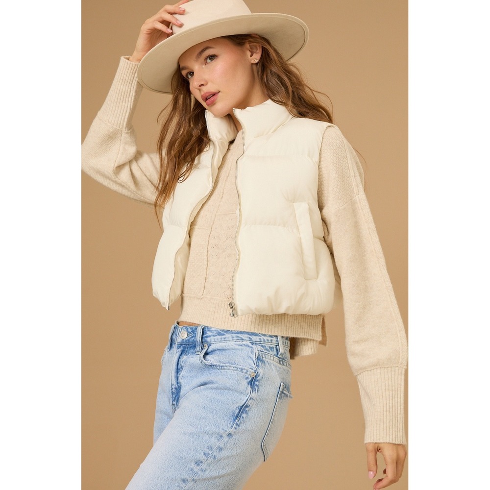 Altar'd State Cream White Cropped Puffer Vest Sleeveless Jacket Size XL